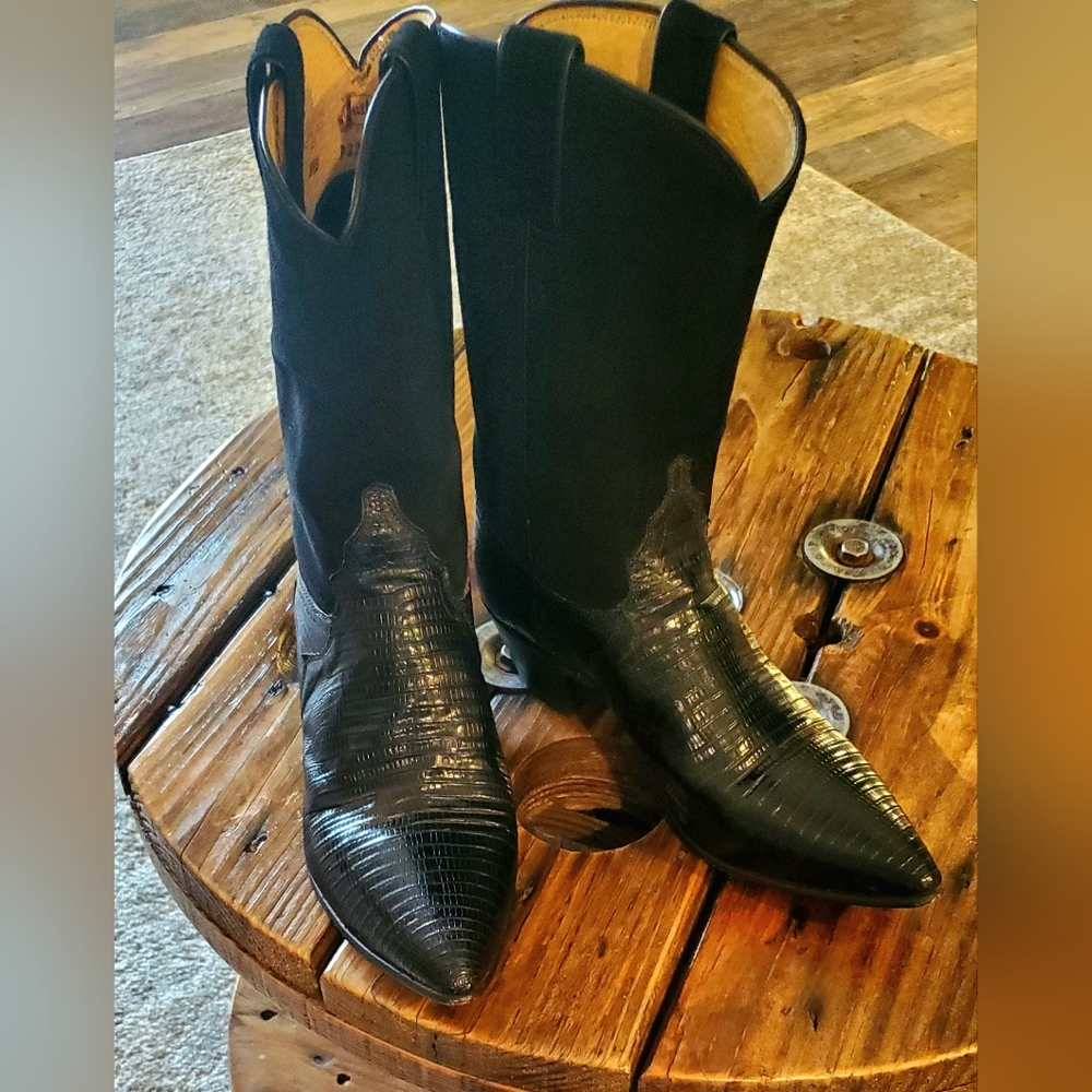 Justin Comb Last Boots Black Women Suede Leather 11 Inch      Size 8 1/2